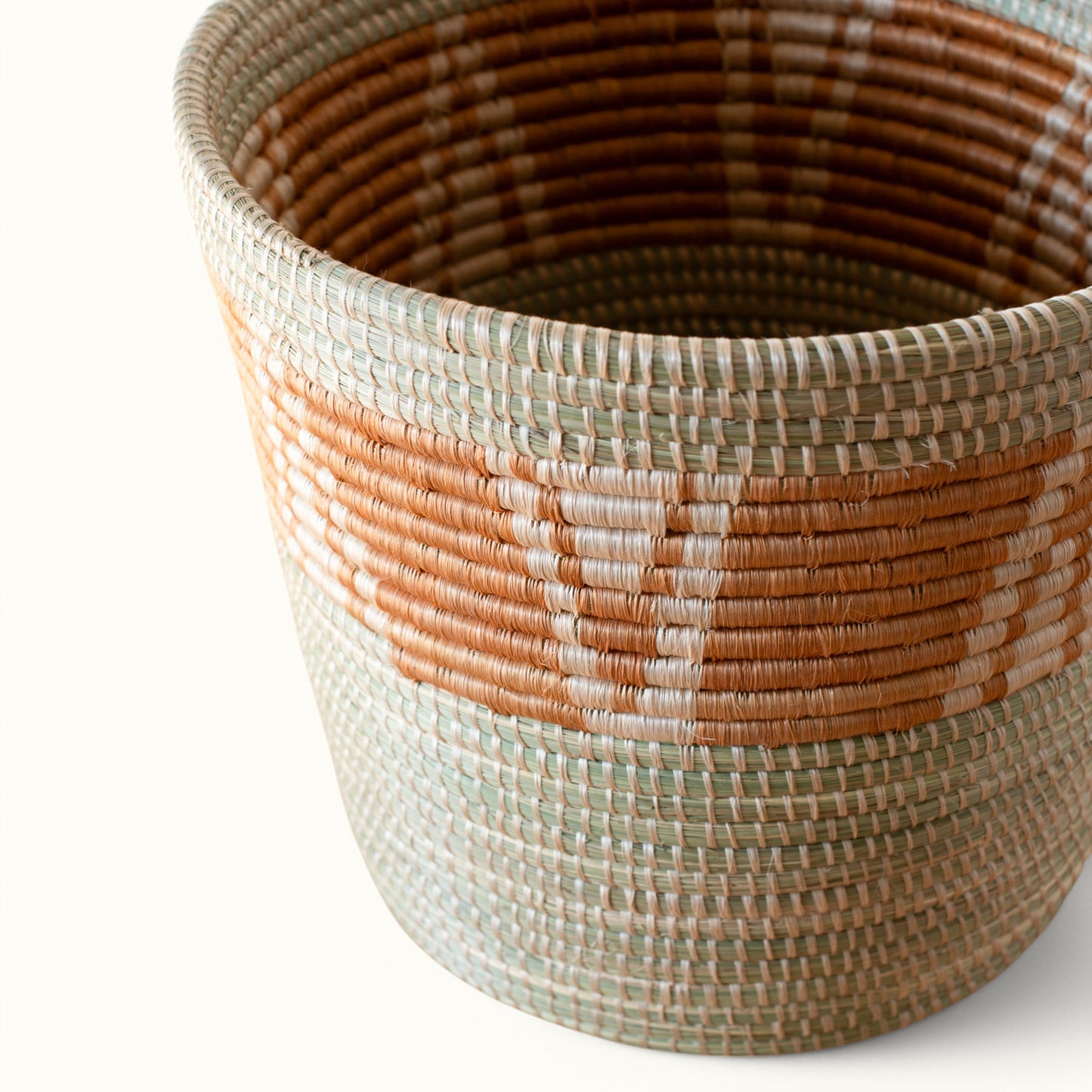 IDENTITY Basket Itana