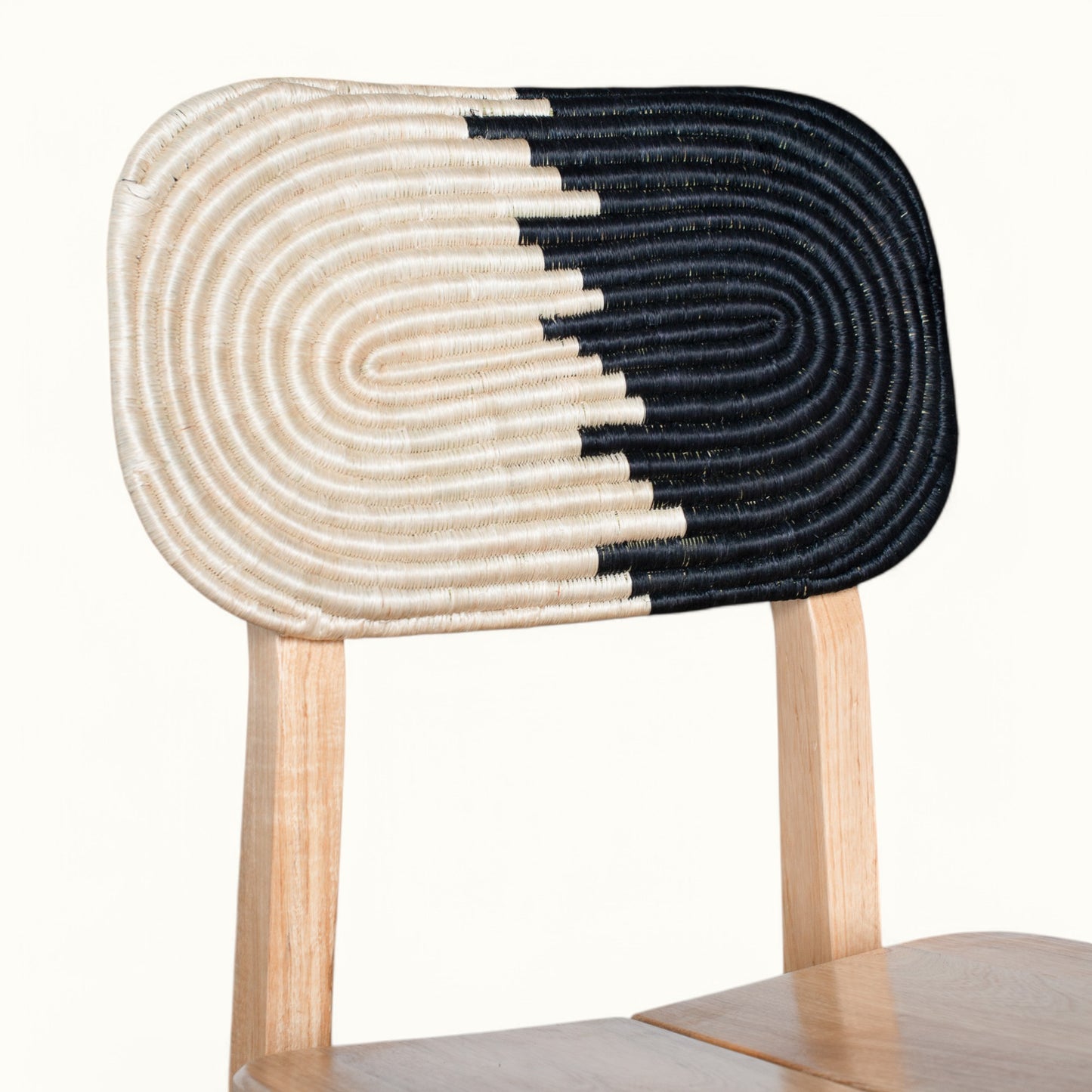 RHYTHM Chair | Fundi