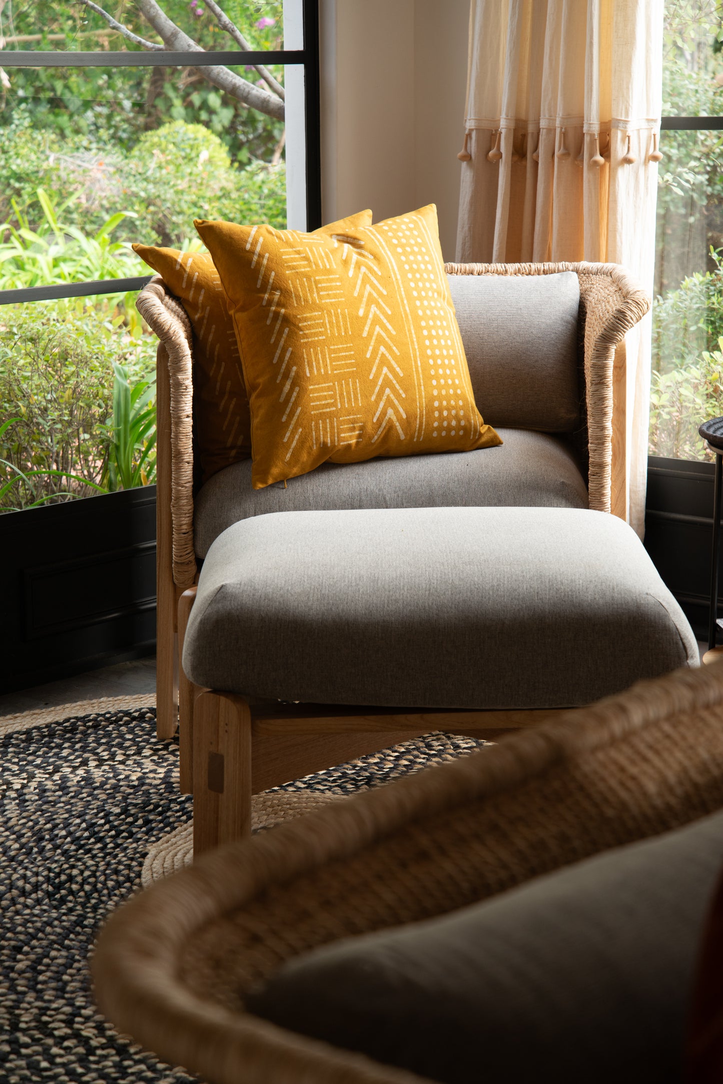 KAYONZA Lounge Chair