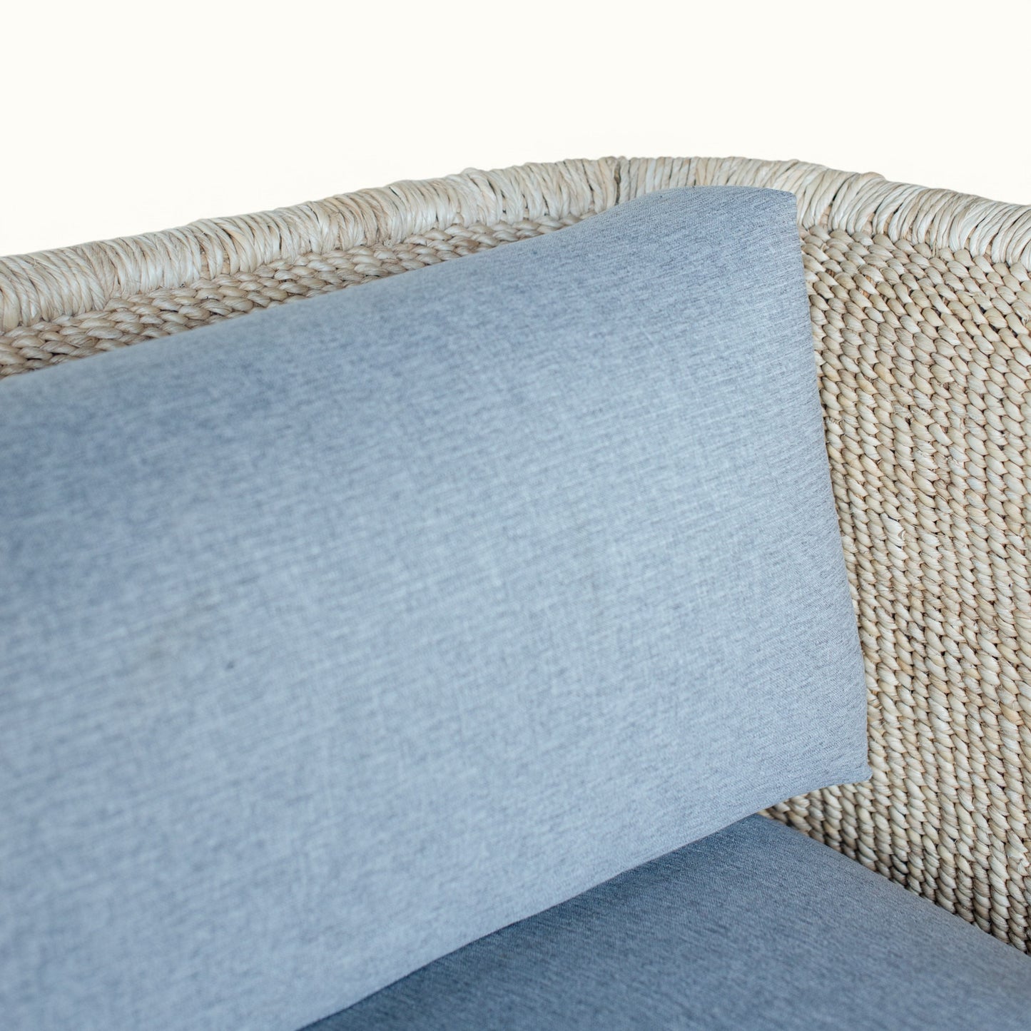 KAYONZA Lounge Chair