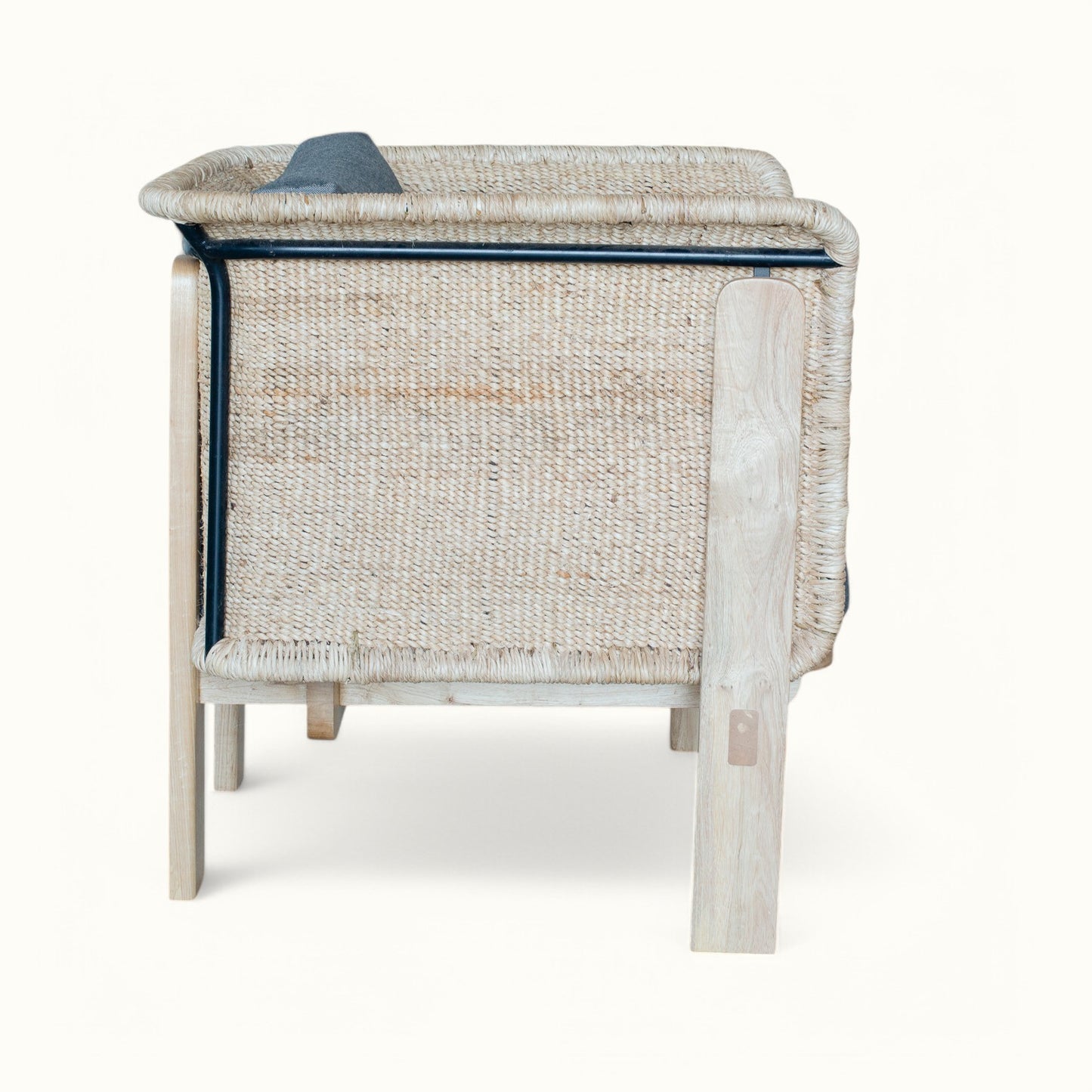 KAYONZA Lounge Chair