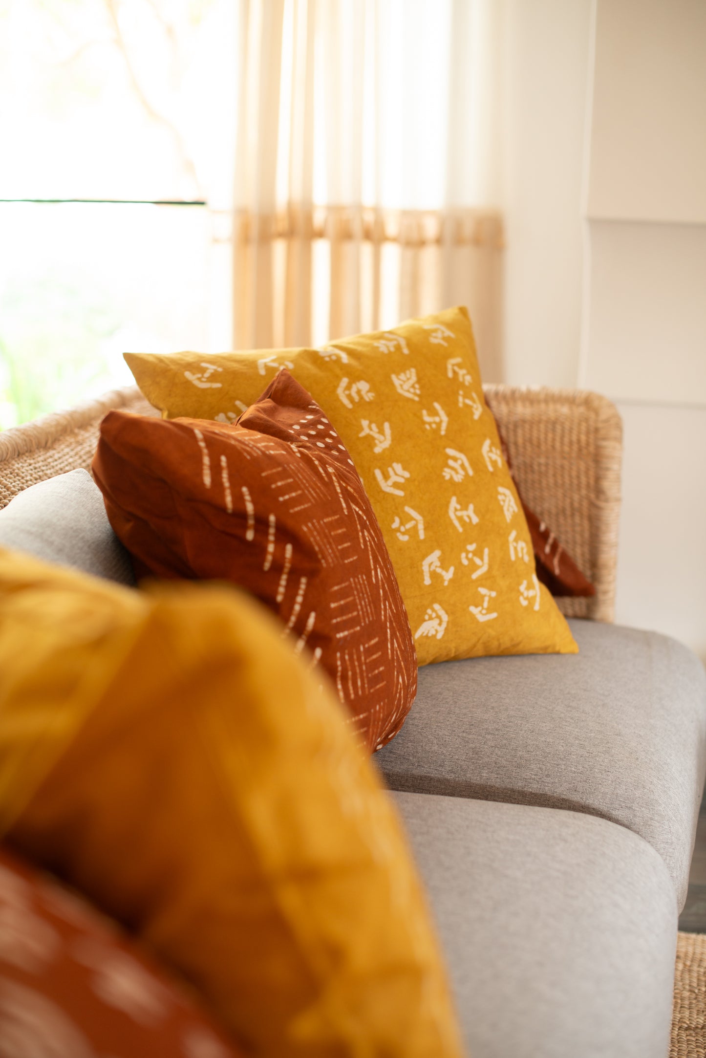 FOSSEY Pillows