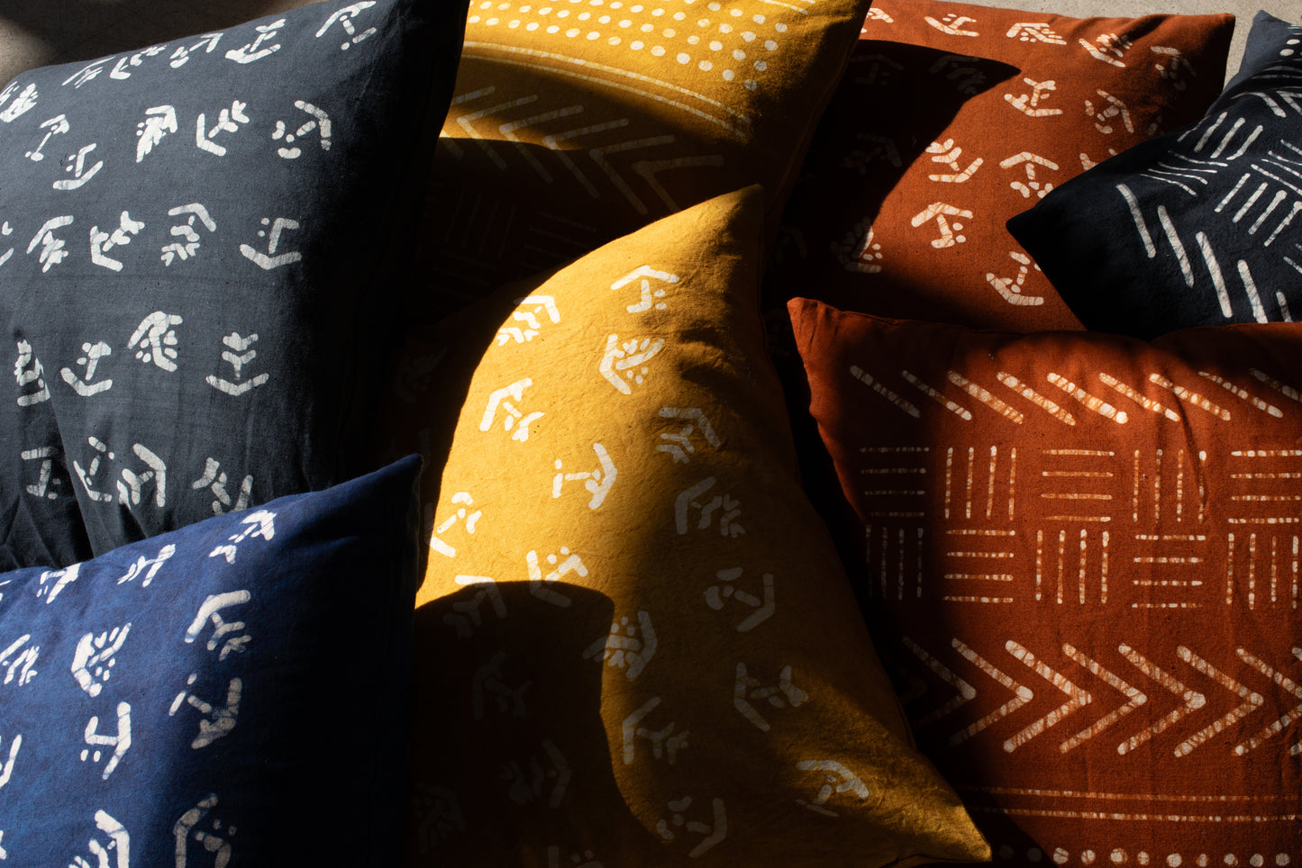 FOSSEY Pillows